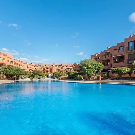 La Tejita And Pool * 格拉纳迪利亚-德阿沃纳